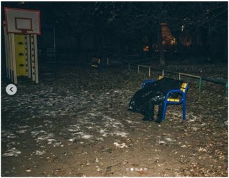 На детской площадке в Киеве обнаружен труп мужчины. Появились подробности