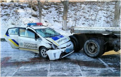 В Одессе произошло ДТП с участием автомобиля патрульной полиции и КамАЗа