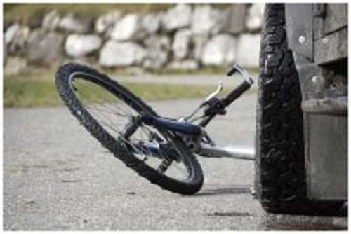 В городе Бершадь автомобиль сбил несовершеннолетнего велосипедиста