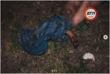 В Киеве произошла кровавая трагедия – мужчина погиб под колесами поезда