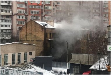 В Киеве на улице Павловской произошло серьезное возгорание. Появилось видео