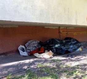 В Киеве возле дома найден труп в одеялах