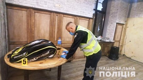 В Харькове в кафе застрелился мужчина