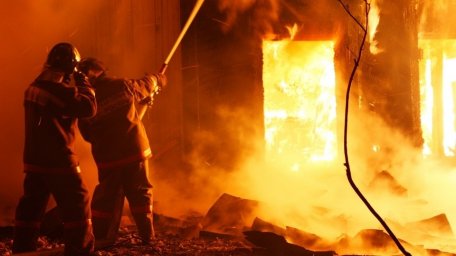 При пожаре в Славянске погибли два человека
