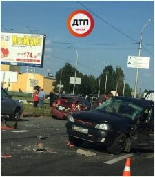 В Киеве на улице Заболотного в ДТП с грузовиков пострадали  5 выто