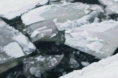 ​На Черкасщине двое рыбаков спасли упавшую под лед девочку, но сами утонули