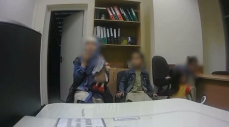 ​Женщина с поддельным паспортом пыталась вылететь из Украины с тремя маленькими детьми