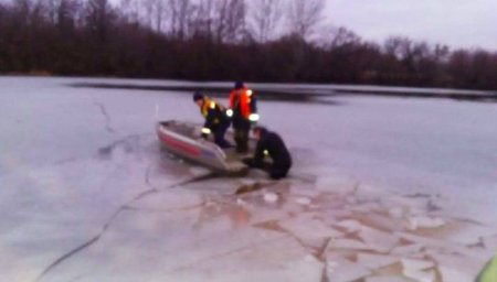В Купянском районе провалился под лед и утонул девятиклассник