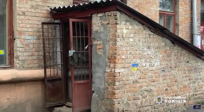 ​В Черкассах в подвале жилого дома нашли расчлененный труп 70-летнего пенсионера
