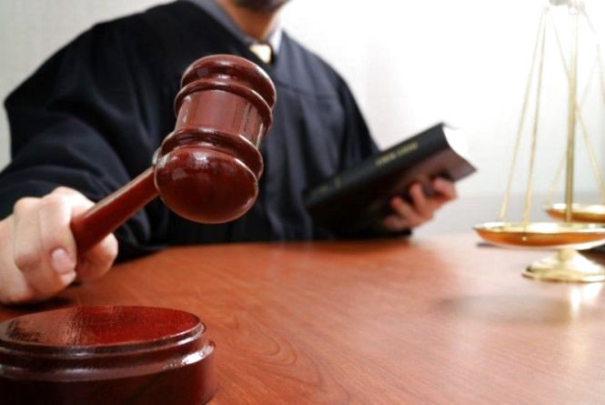 У Павлограді до 15 років ув'язнення заочно засудили поліцейського за державну зраду