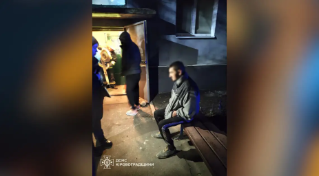 У Кропивницькому сталася пожежа у п’ятиповерхівці: врятовано чоловіка