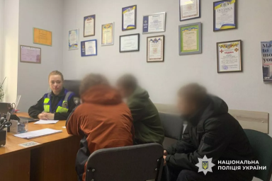 У Києві троє підлітків напали на чоловіка біля синагоги: поліція відкрила кримінальне провадження