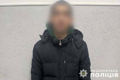 У Тернополі затримали 22-річного чоловіка, який двічі крав у тому ж магазині