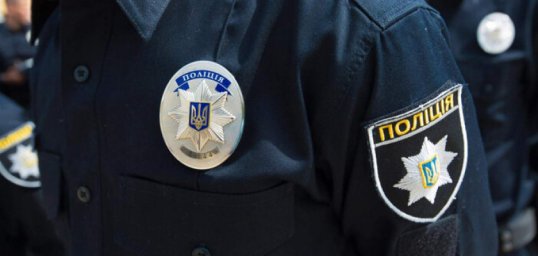 У Києві молодики жорстоко побили перехожого: потерпілий у важкому стані