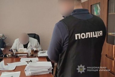 Посадовця Лебединської лікарні знову викрили на корупції: просив гроші за "правильний" діагноз