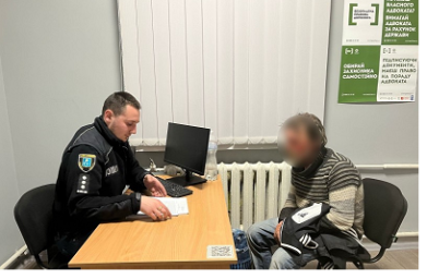 На Сумщині чоловік вдарив жінку ножем на сміттєзвалищі: обрано запобіжний захід