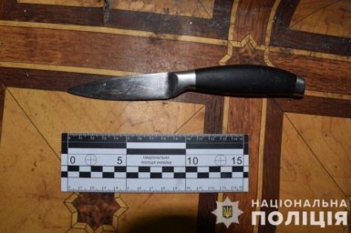 Чоловік вдарив ножем сусіда в Калинівці
