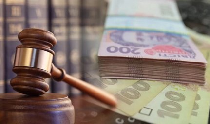 Викладач університету на Черкащині отримав вирок за хабарі за вступ та оцінки