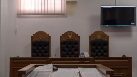 Троє миколаївців отримали по 7 років тюрми за грабіж