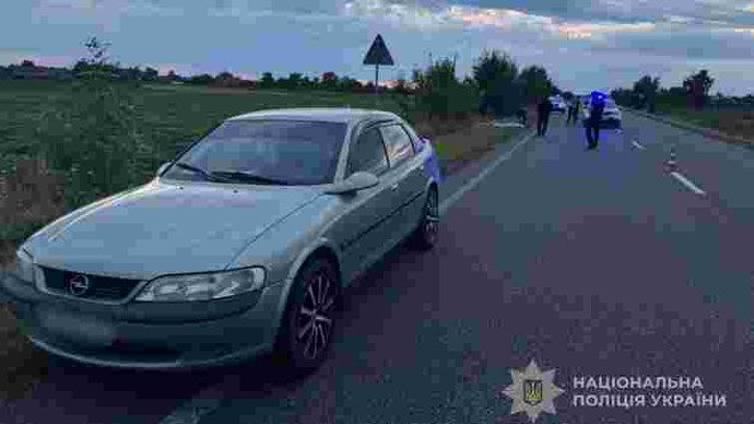 На Волині пасажирка вистрибнула з авто під час руху й загинула