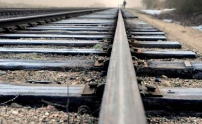 Трагедія на залізниці: 13-річна дівчинка постраждала під час переходу колій