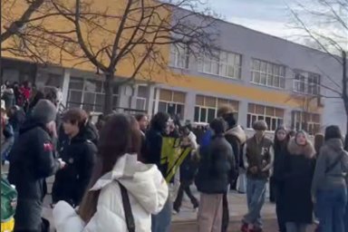 У Києві невідомий погрожує розстрілом у ліцеї та вимагає викуп