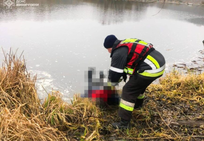 У водоймі на околиці Вінниці знайшли тіло чоловіка
