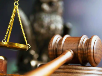 Колишнім суддям з Луганщини загрожує покарання за державну зраду
