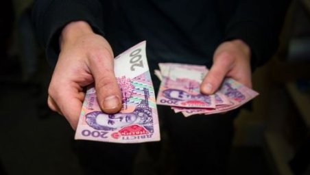 У Харкові нетвереза водійка пропонувала патрульним 40 тис. грн хабаря У Харкові нетвереза водійка пропонувала патрульним 40 тис. грн хабаря