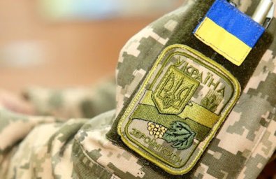 Шахрайство на допомозі ЗСУ: псевдовійськова видурила у волонтерів понад 100 тис. грн