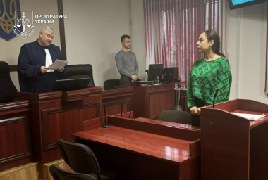 Мукачівський суд засудив підлітків за групове зґвалтування та розбій Мукачівський суд засудив підлітків за групове зґвалтування та розбій