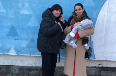 У Рівному соцслужби вилучили немовля у матері, яка раніше відмовилася від первістка