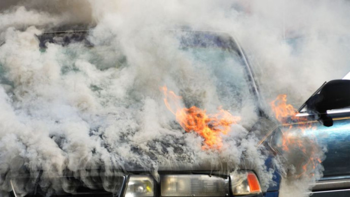 На Дніпропетровщині судитимуть підлітків за підпал авто військового на замовлення РФ