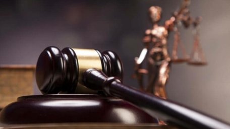 На Чернігівщині перед судом постане 57-річний чоловік, якого підозрюють у торгівлі небезпечними психотропами