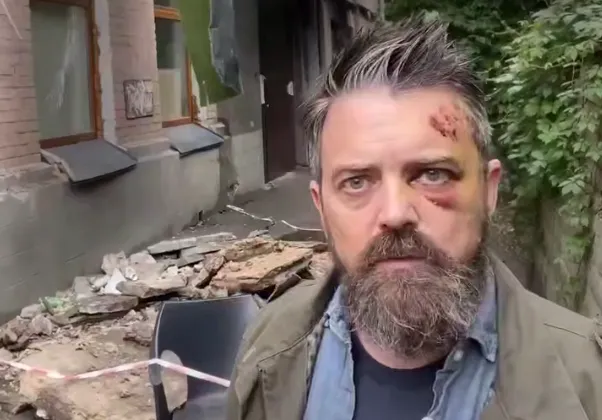 Балкон 120-річного будинку в Києві обвалився на громадянина США