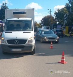 На Львівщині мікроавтобус збив 87-річну жінку